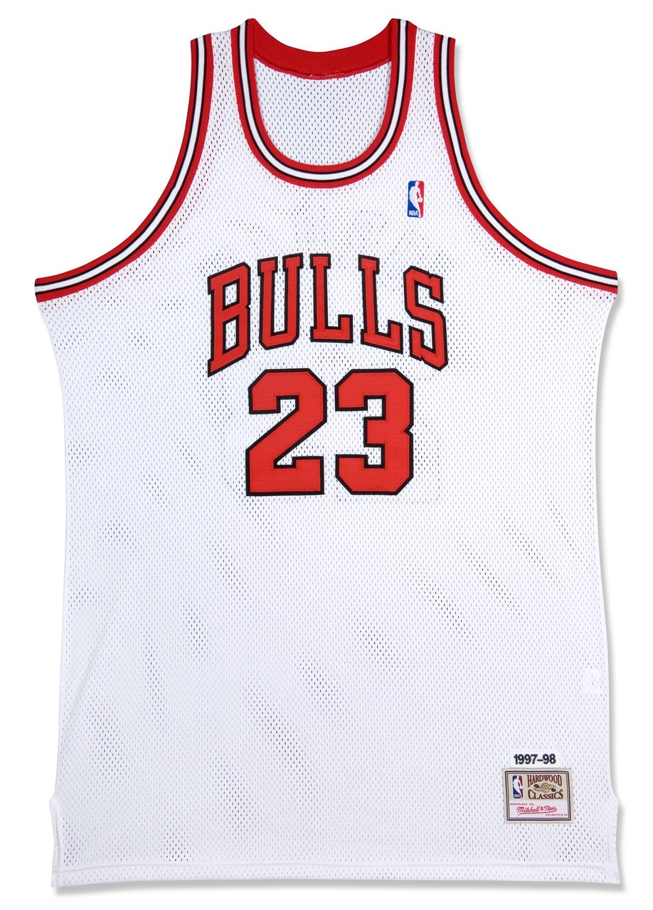 Michael Jordan Chicago Bulls Mitchell & Ness 1997-98 Hardwood Classics  Authentic Player Jersey - White