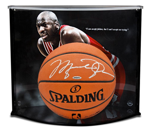 Lot Detail - Michael Jordan Vintage Playing-Era Signed Spalding Official NBA  Basketball (JSA)