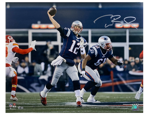 Tom Brady Michigan Wolverines Autographed 16 x 20 Blue Throwing Photograph