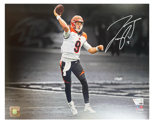 Joe Burrow Cincinnati Bengals Fanatics Authentic Autographed 11 x 14  White Jersey Throwing Spotlight Photograph