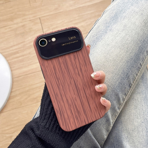 iPhone SE 2022 / 2020 / 8 / 7 Wood Grain TPU Phone Case with Lens Film - Brown