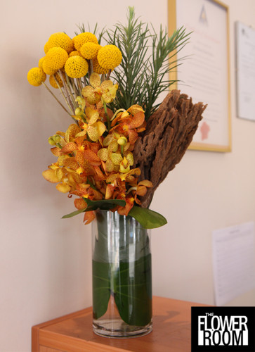 our arrangements can vary due to seasonal availability, these photos are here to give you a glimpse of what we can do for you