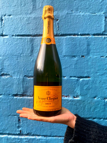 veuve clicquot brut yellow label champagne