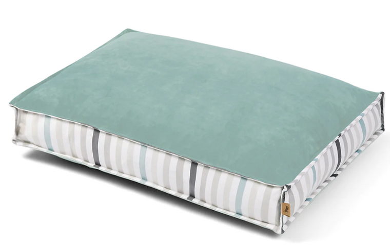 P.L.A.Y. BoxyBed Seaside Seaglass Medium 27x36