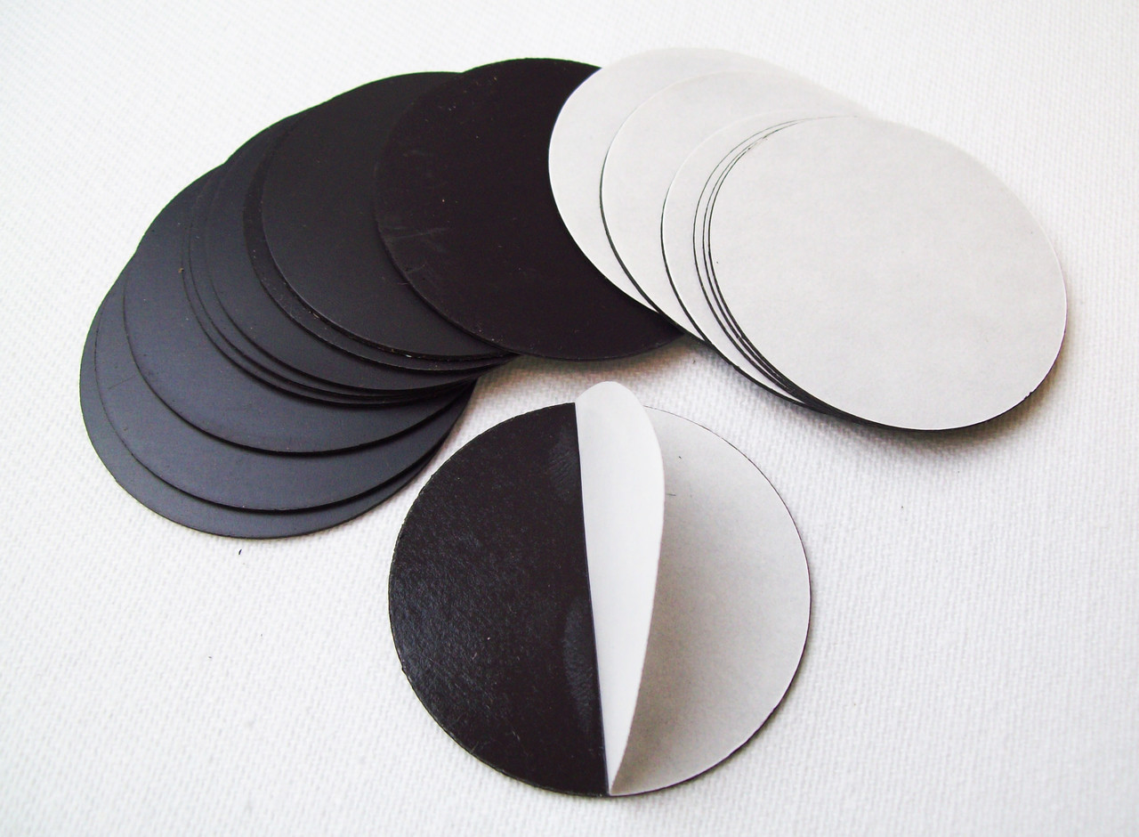 Ceramic Magnets v Peel and Stick Magnets: Which One Is Right For