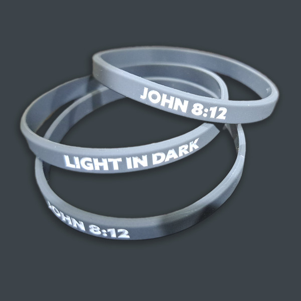 Faith Threads, Light in the Dark, John 8:12