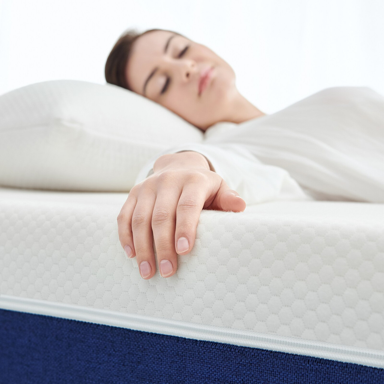 10 Inch Hybrid Mattress - Thumbnail 2