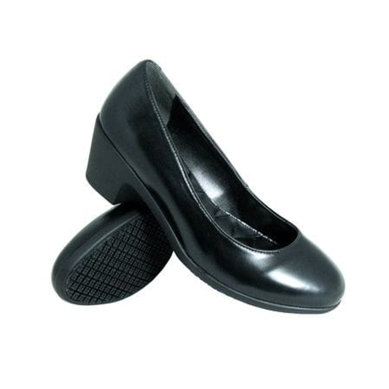 ladies black pumps