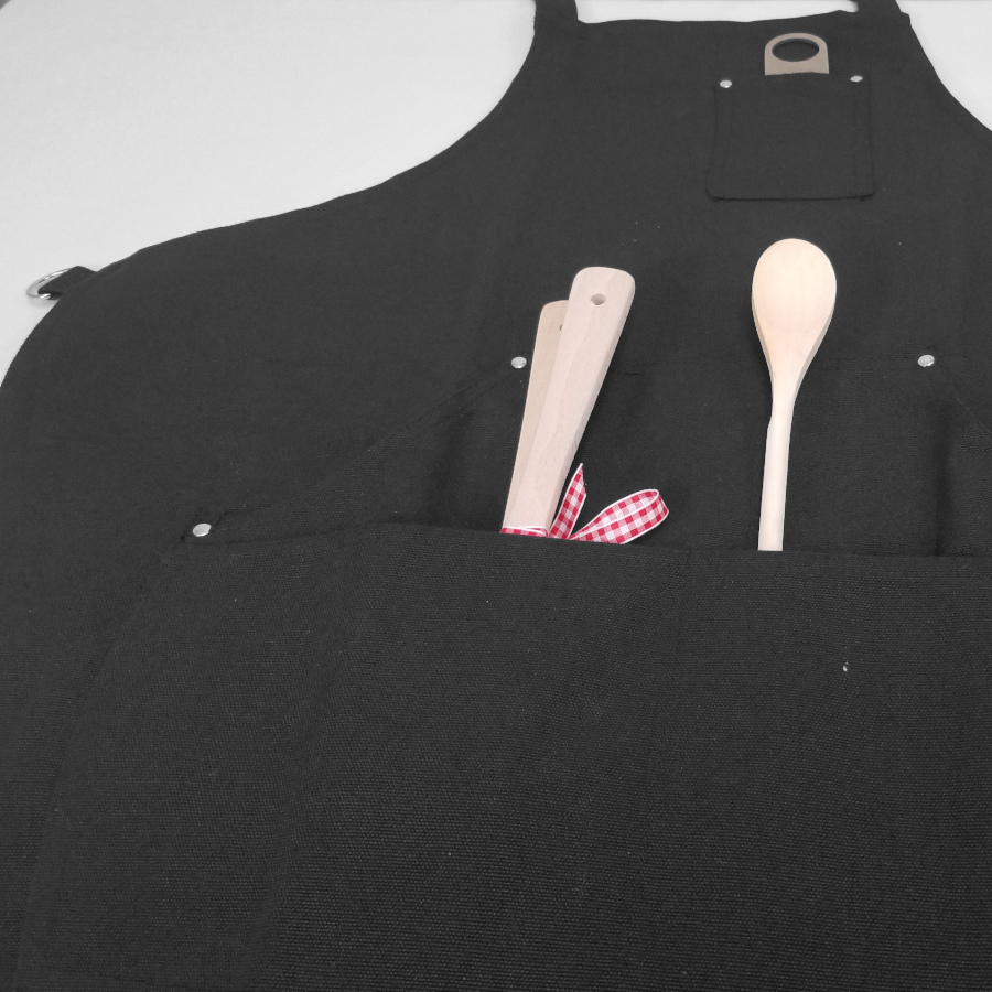 Black Apron Detail View