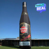 botella de aguardiente inflable Havana CLub Medellín