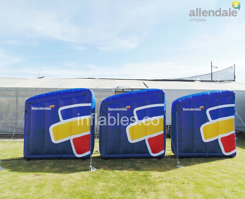 Medellín adopta la moda de los inflables