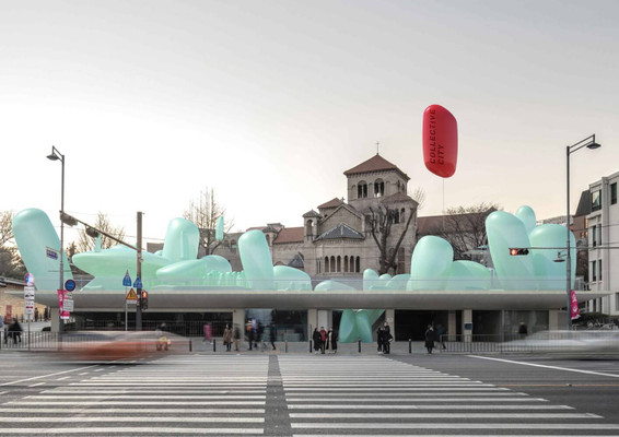 Fabrican jardín inflable en la terraza de un edificio 