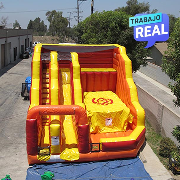 Inflable Isla del Temerario para actividades lúdicas