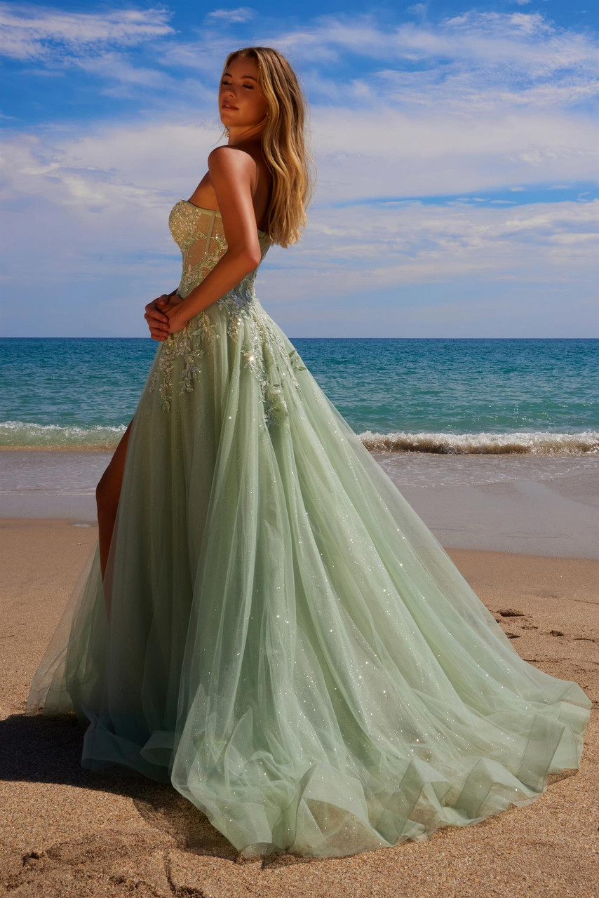 sweetheart neck a line dress Romantic Floral Lace A-Line Wedding Gown