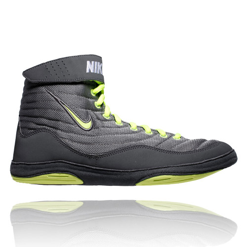 black and gold nike wrestling shoes