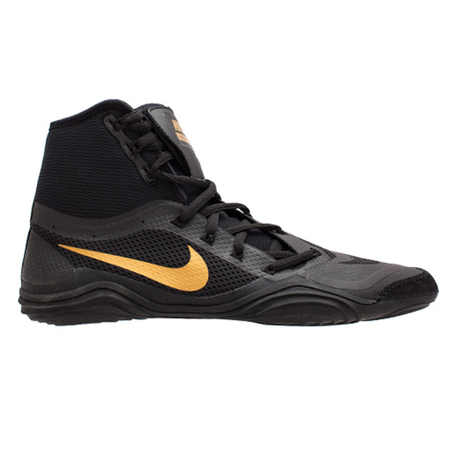all black nike wrestling shoes