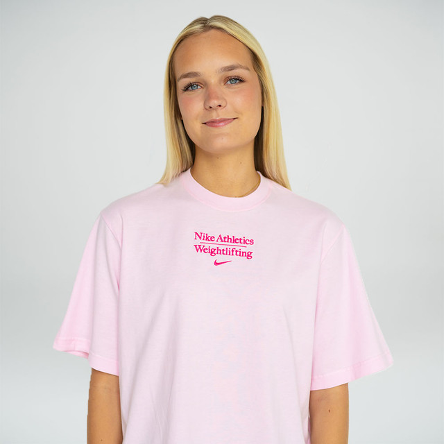 Nike Women's Weightlifting Athletic SS Boxy Tee - Pink Foam 