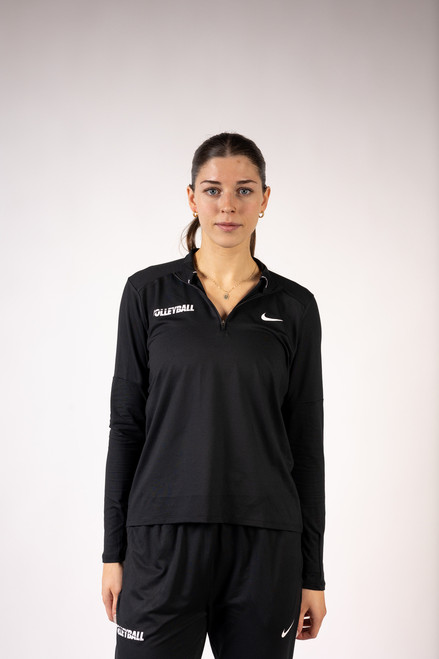 Nike_Volleyball_Posed-