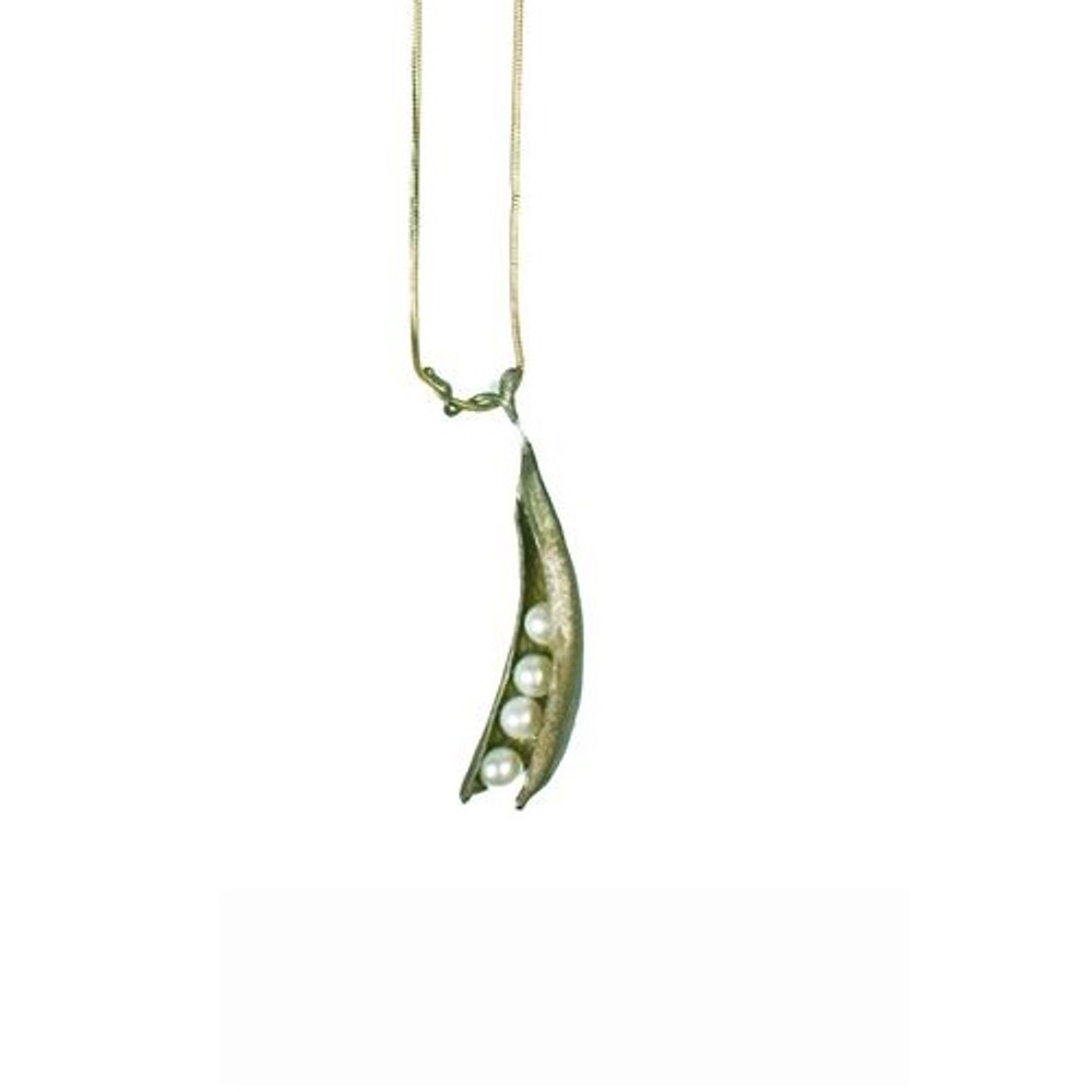 peapod necklace pendant four
