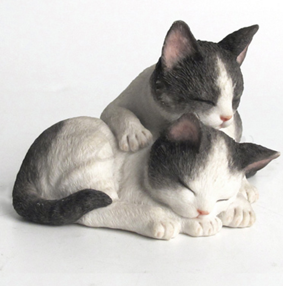 Sleeping Kitten Sculpture | USIWU75393AA