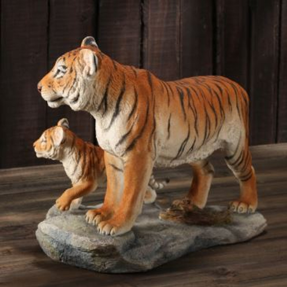 Tigress and Cub Sculpture | USIWU75014VA