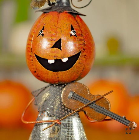 Set of 2 Metal Jack-O-Lantern Musician Couple | Zaer International