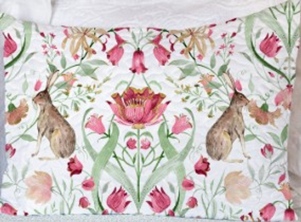 Handmade Emmie Floral Rabbit Sage Quilt | IMHQD9453S