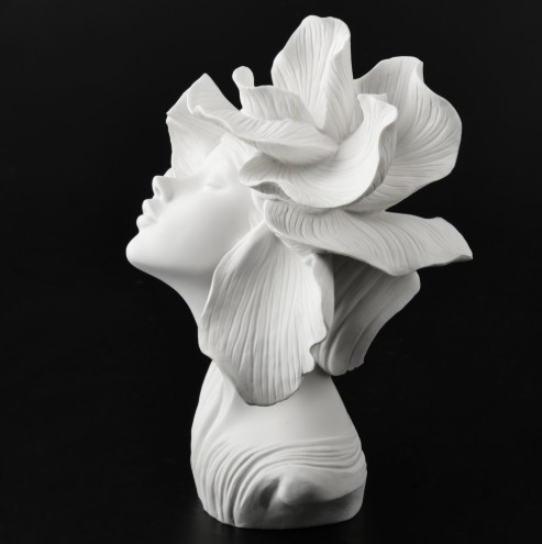 Petal Charm Sculpture | USIWU78582BA