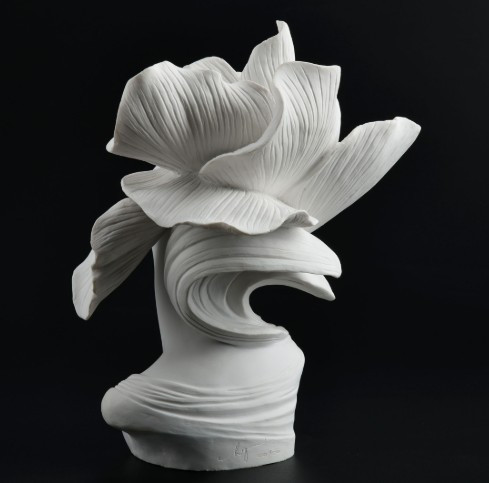 Petal Charm Sculpture | USIWU78582BA