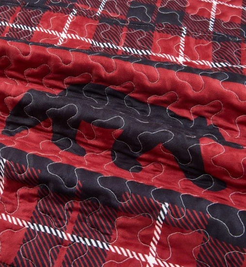 Cabin LIfe Bear Red and Black Quilt Set | DUKDQ23249