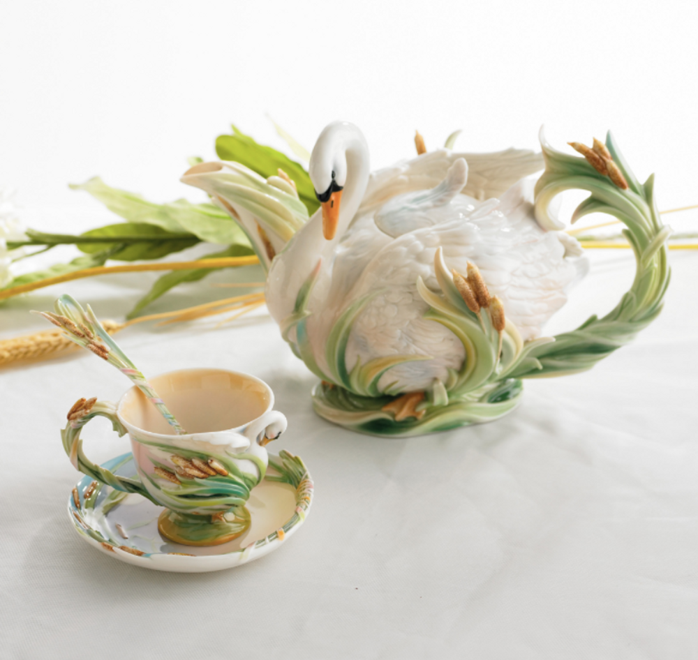 Southern Splendor Swan Teapot | fz01550 | Franz Porcelain Collection