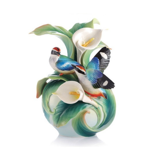 Blue-Winged Pitta Vase | Porcelain | Franz Collection