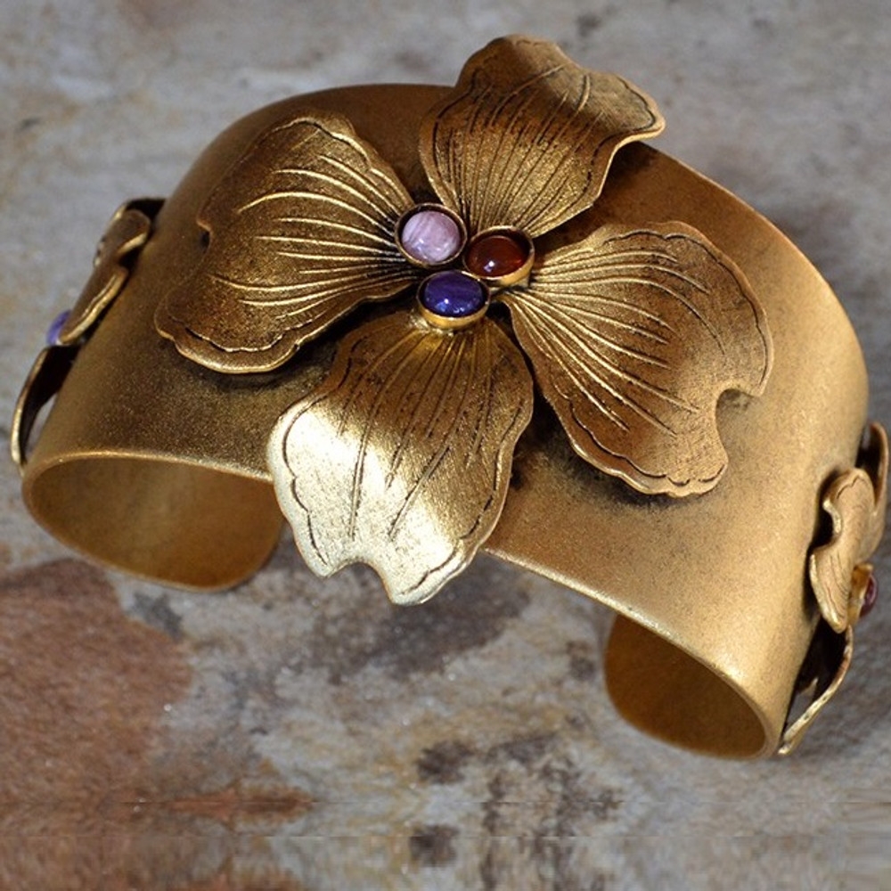 Dogwood Flower Cuff Bracelet | Elaine Coyne Jewelry | NSG840CF