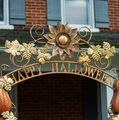 Large "Happy Halloween" Arch with Pumpkins and Skulls | ZR180733