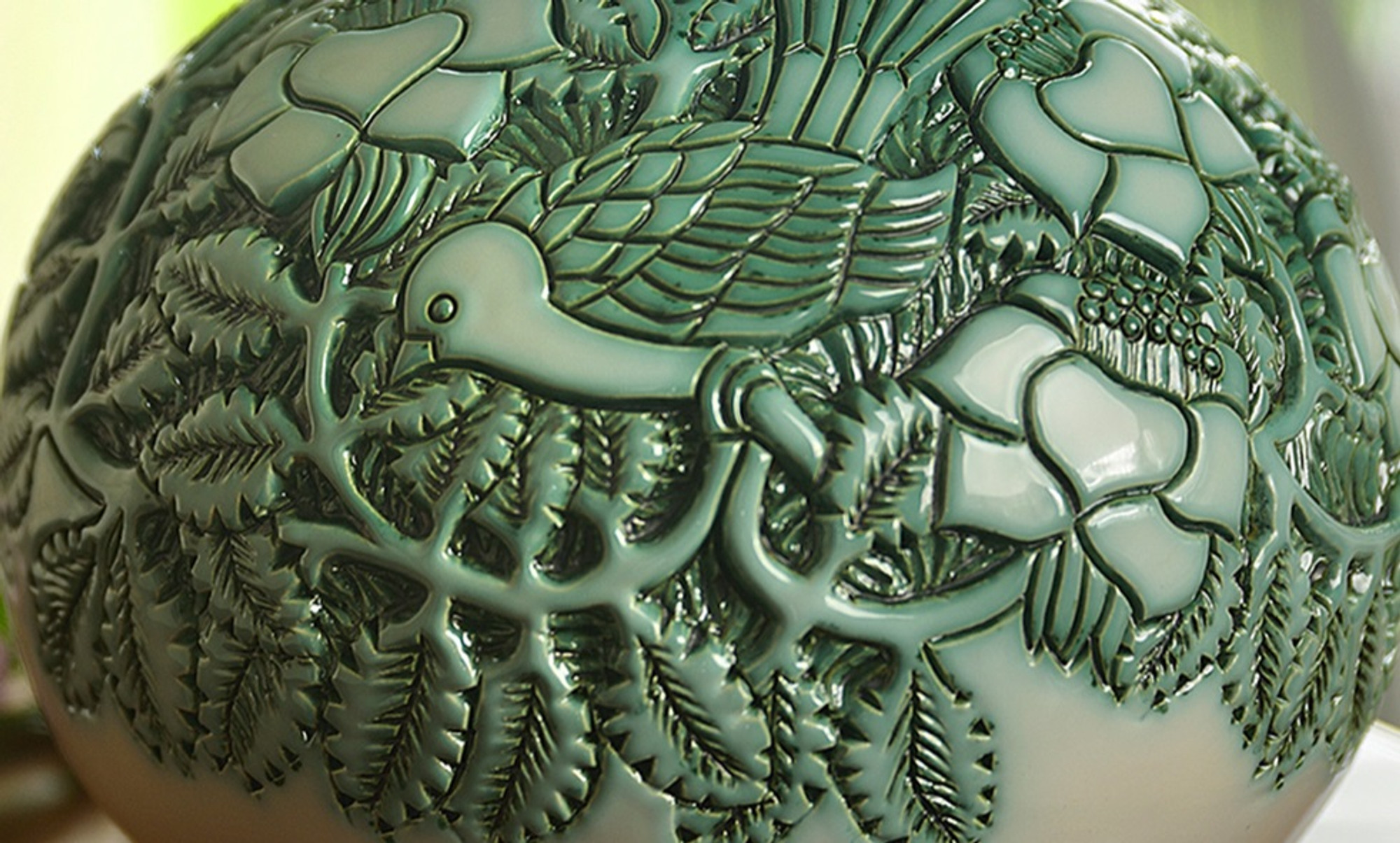 Birds Limited Edition Ceramic Vase De Rosa Collection Sculpture