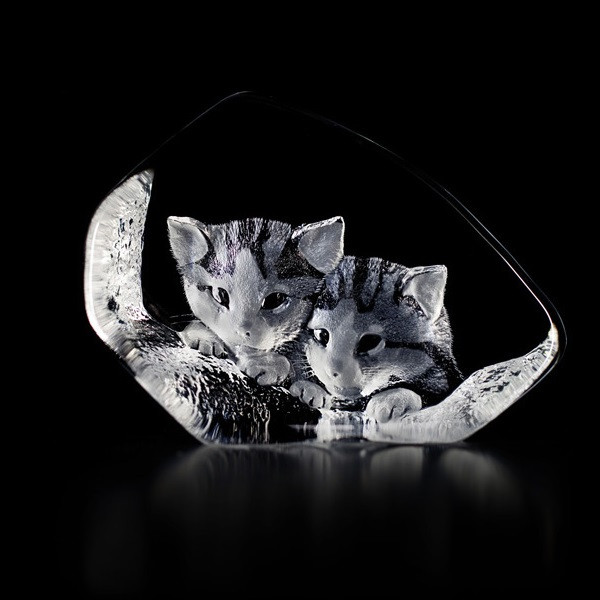 Cat Pair Crystal Sculpture | Mats Jonasson Cat Pair Crystal | Maleras