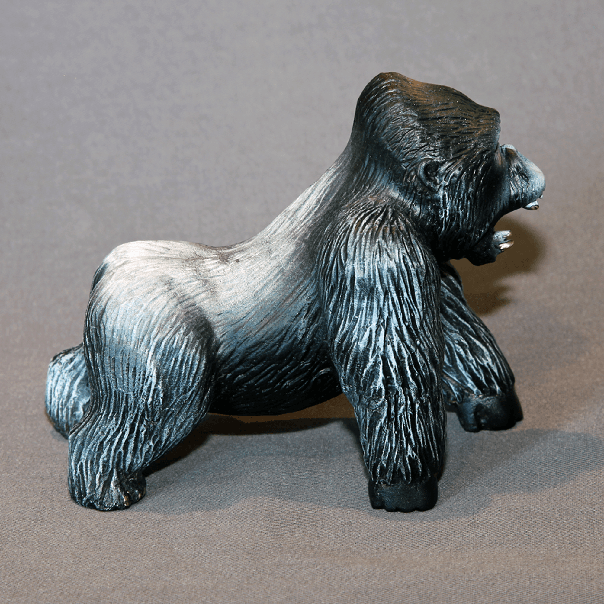 MIGHTY BRAZILIAN GORILLA IN JUNGLE BRONZE SCULPTURE ART DECO FIGURINE