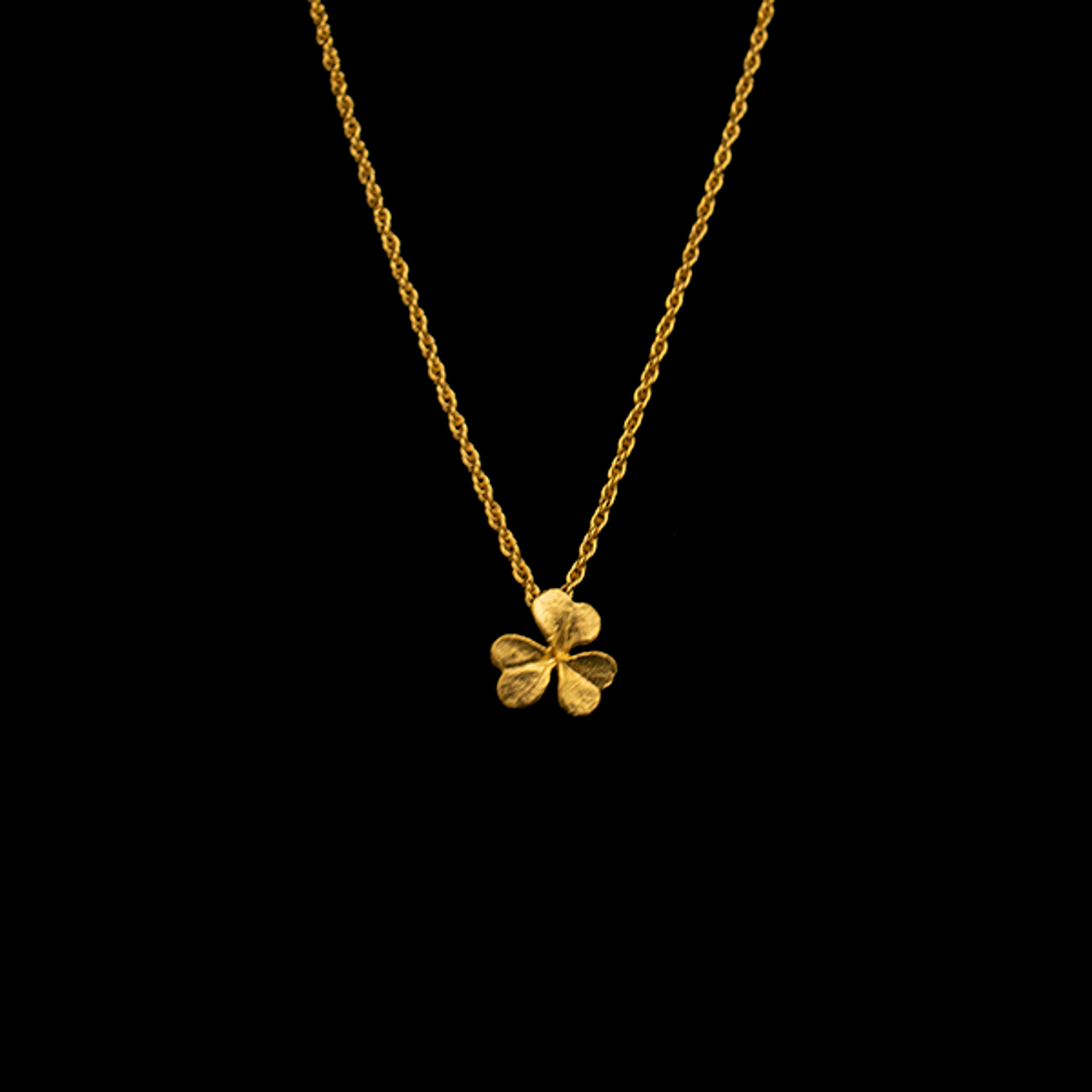 Magnetic Folding Heart Shaped Zircon Four Leaf Clover Pendant Necklace -  China Necklace and Jewelry price | Made-in-China.com