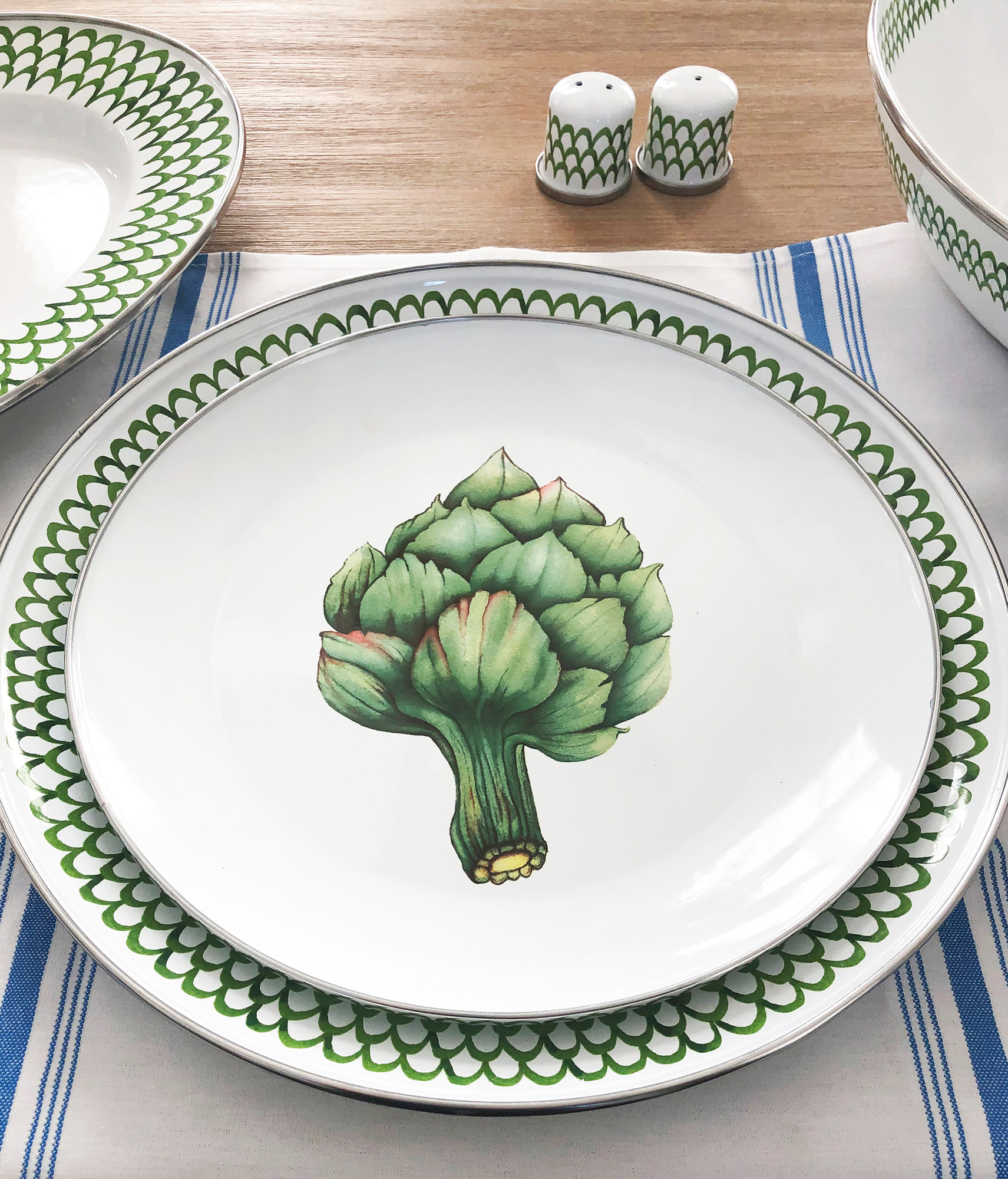 Set of 4 Fresh Produce Enamel Ware Dinner Plates | Dinnerware