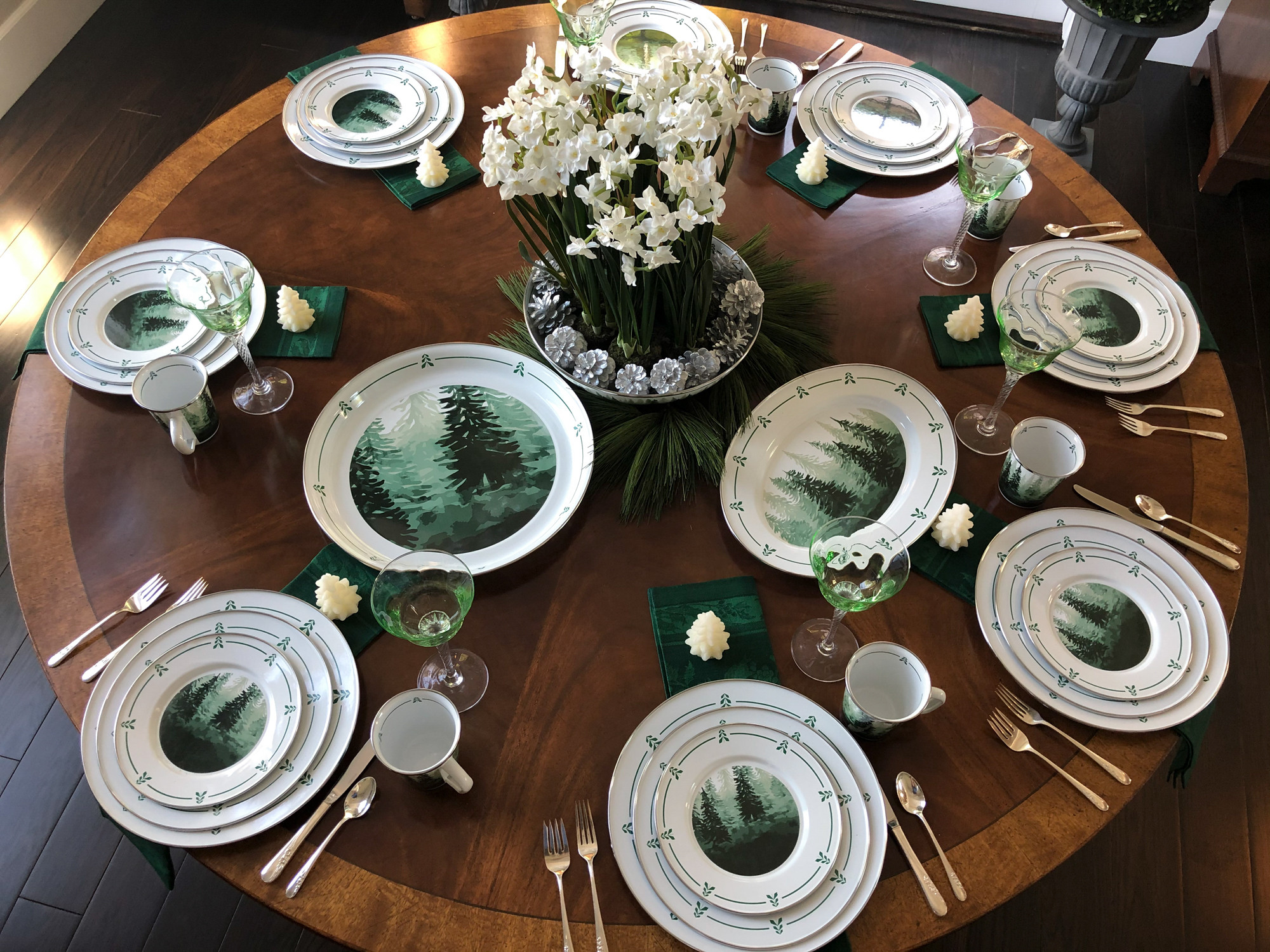 Golden Rabbit Forest Glen Enamel Ware Dinner Plate - Thumbnail 2
