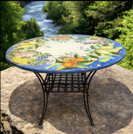 石のテーブル Hand Painted Tavola Rosella Volcanic Lava Stone Table | Patio