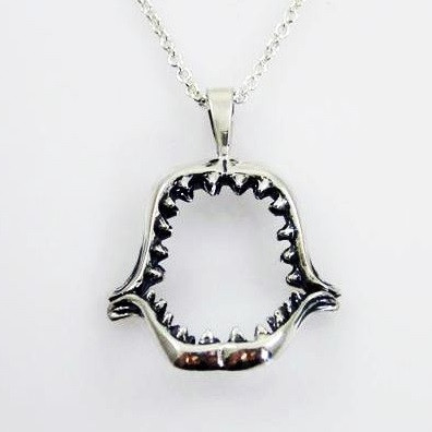 未使用 セインツ ジャンヌダルク コイン ネックレス 淡水パール付き  