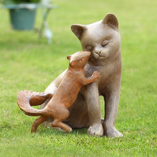 Cat & Squirrel Garden Sculpture "Stealing a Kiss" | 34062 | SPI Home