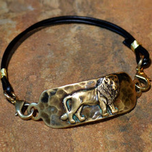 Lion Antiqued Brass Rockband Bracelet | Elaine Coyne Jewelry | LDAB508RB-1