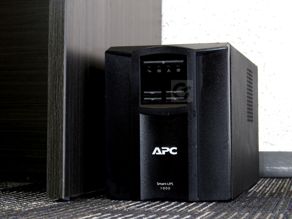 SMC1000C - APC Starter SmartUPS 1000va (120v LCD ) - Refurbished