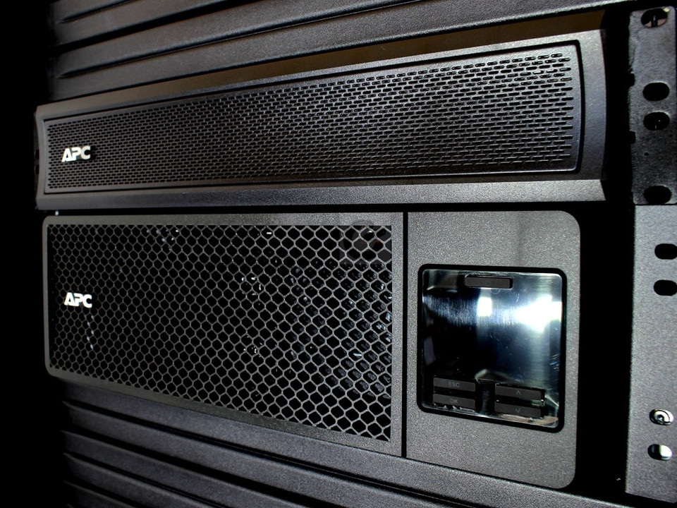 SRT5KRMXLM-5KTF  - APC SRT Online 5000va (Tower w/Xfrmr) - Refurbished