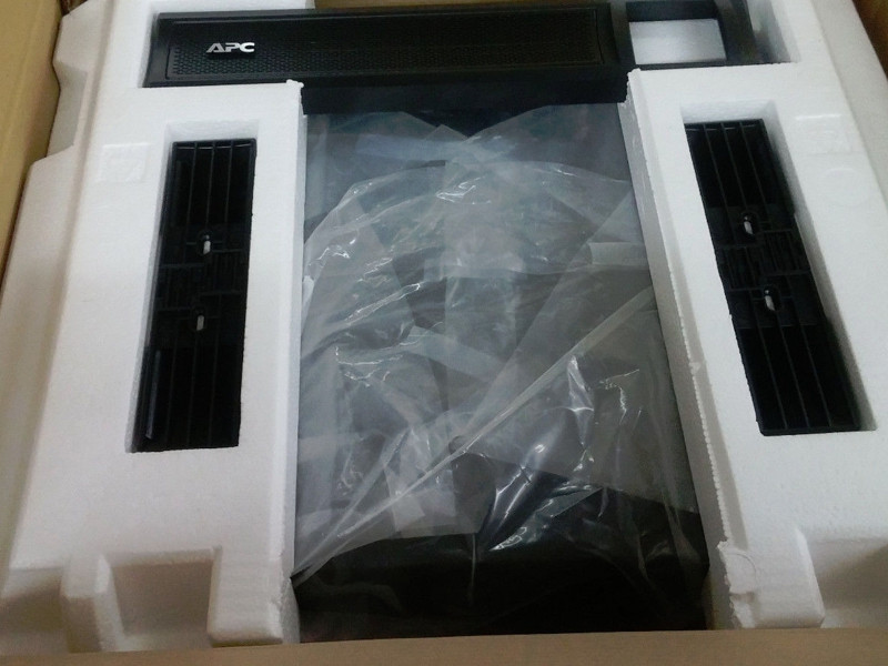 SMX1000 - APC SmartUPS LCD 1000va (120v Rack Tower ) - NOB