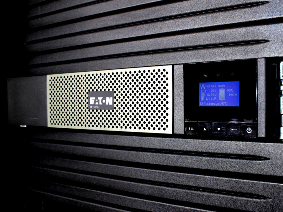 5P3000RT ~ 3000va Eaton 5P (120 - 2U/Tower - LCD) - Refurbished