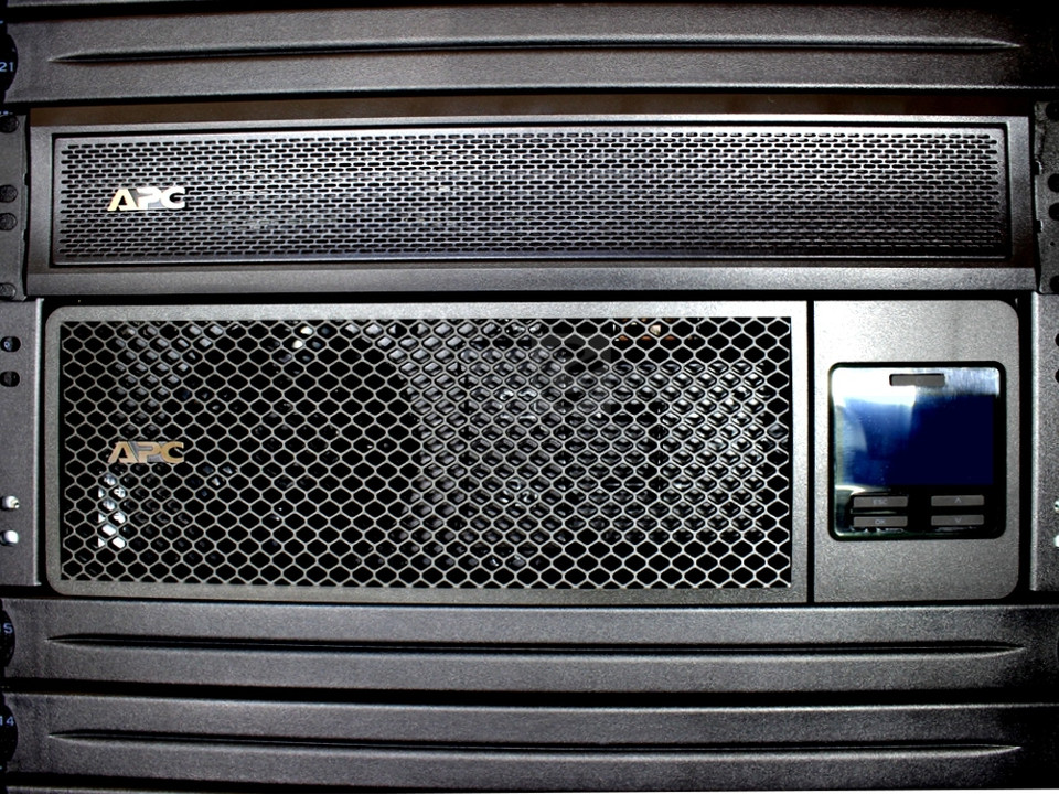 SRT5KRMXLT-5KTF - APC SRT Online 5000VA (208, 240 - w/ 5kva Xfrmr) - NOB