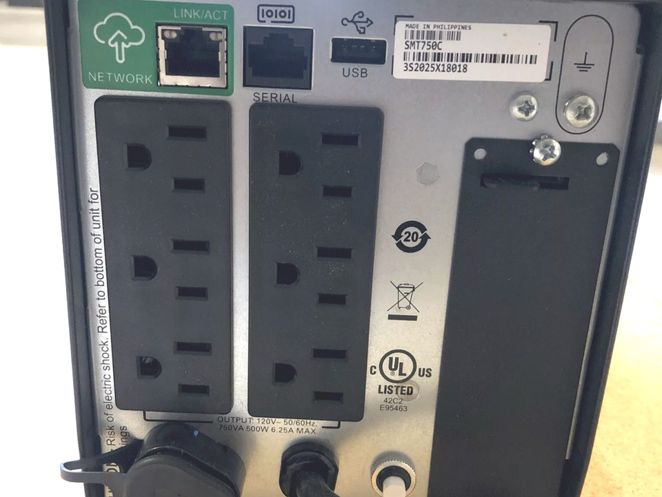 SMT750C - APC SmartUPS LCD 750VA (120 - SmartConnect) - Refurbished